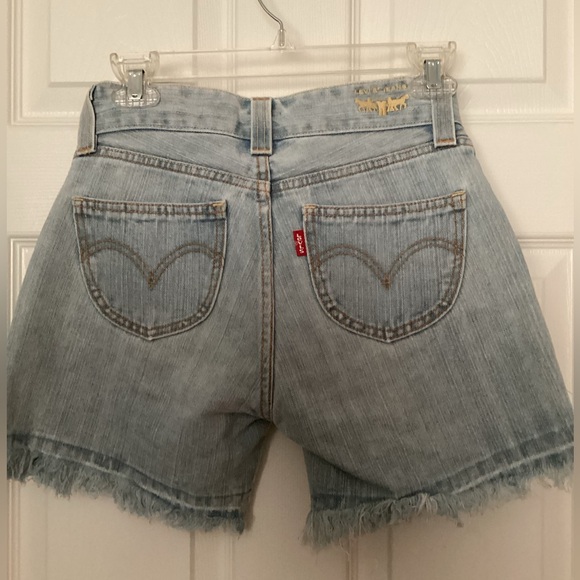 Levi's Pants - 💕 LEVI’S denim shorts 504 Slouch cutoffs Sz 3 NWOT